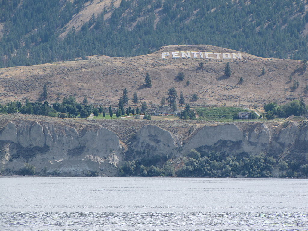 Penticton sign on Munson Mountain